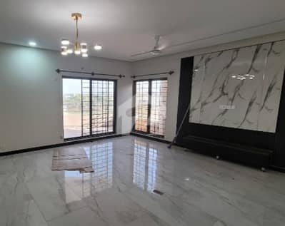 Stylish 3-Bedroom Flat With Tiled Floors & Sleek Design