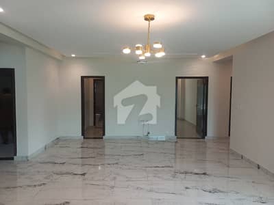 Ground Floor Facing Park Hot Location Apartment Available For Sale Ground Floor Facing Park Hot Location Apartment Available For Sale