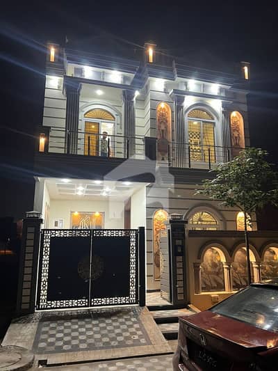سٹی ہاؤسنگ سوسائٹی سیالکوٹ میں 4 کمروں کا 5 مرلہ مکان 1.6 کروڑ میں برائے فروخت۔ سٹی ہاؤسنگ سوسائٹی سیالکوٹ میں 4 کمروں کا 5 مرلہ مکان 1.6 کروڑ میں برائے فروخت۔