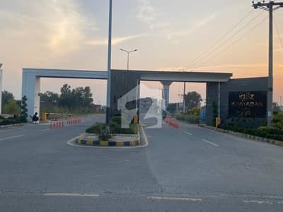 خیابانِ ظفر لاہور میں 5 مرلہ رہائشی پلاٹ 85.0 لاکھ میں برائے فروخت۔