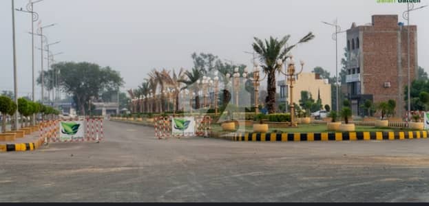سفاری گارڈن ہاؤسنگ سکیم لاہور میں 8 مرلہ رہائشی پلاٹ 47.0 لاکھ میں برائے فروخت۔ سفاری گارڈن ہاؤسنگ سکیم لاہور میں 8 مرلہ رہائشی پلاٹ 47.0 لاکھ میں برائے فروخت۔