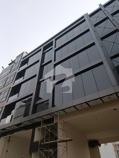 ڈی ایچ اے فیز 8 ڈی ایچ اے ڈیفینس,کراچی میں 5 مرلہ دفتر 3.5 کروڑ میں برائے فروخت۔