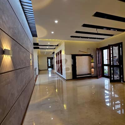 BUNGALOW 1000 YARD FOR SLIGHTLY USED JUST LIKE NEW SALE IN DHA PHASE 8, KARACHI BUNGALOW 1000 YARD FOR SLIGHTLY USED JUST LIKE NEW SALE IN DHA PHASE 8, KARACHI