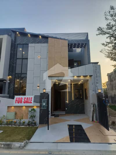 Main Boulevard & Near To Park 7 Marla Brand New House For Sale In Lake City - Sector M-7A Raiwind Road Lahore