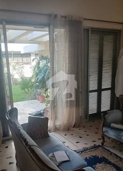 نارتھ ناظم آباد ۔ بلاک بی نارتھ ناظم آباد,کراچی میں 3 کمروں کا 2 کنال مکان 13.0 کروڑ میں برائے فروخت۔