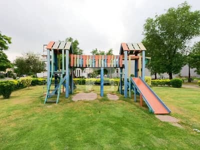 Near To Park 5 Marla Residential Plot For Sale In Lake City - Sector M-7 Raiwind Road Lahore