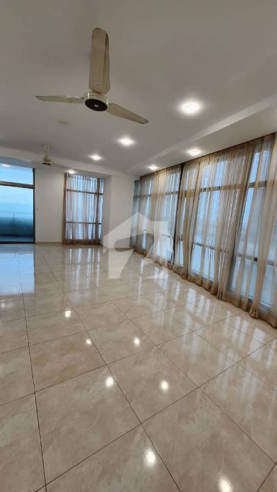 LUXURY SEA-FACING FLAT IN DHA DEFENCE, KARACHI For Sale LUXURY SEA-FACING FLAT IN DHA DEFENCE, KARACHI For Sale