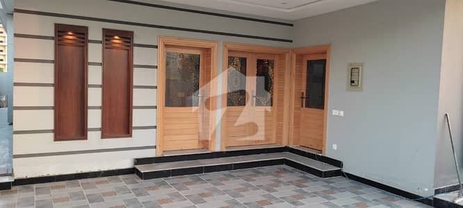 10 Marla Designer House for Sale in Sector J, Bahria Enclave Islamabad