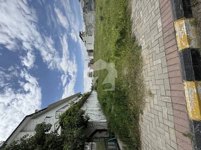 Kanal Plot N Block Main Boulevard
