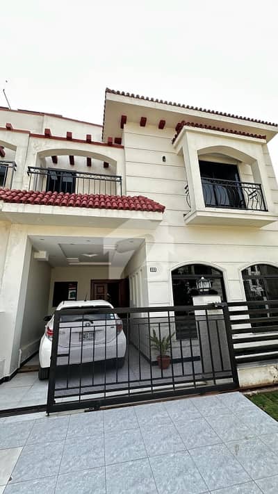 5 Marla House Available For Rent Park View City