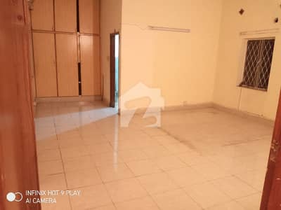 Chaklala Scheme 3 House For Sale Main Market 6 Beds D. D T. V Lounge Kitchen Near To Market