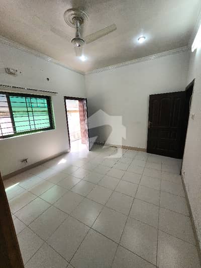 A 200 Square Feet Room For Rent In DHA Defence Phase 2