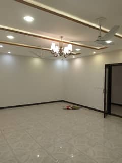 DHA 2 Islamabad 1 Kanal Full House Available For Sale
