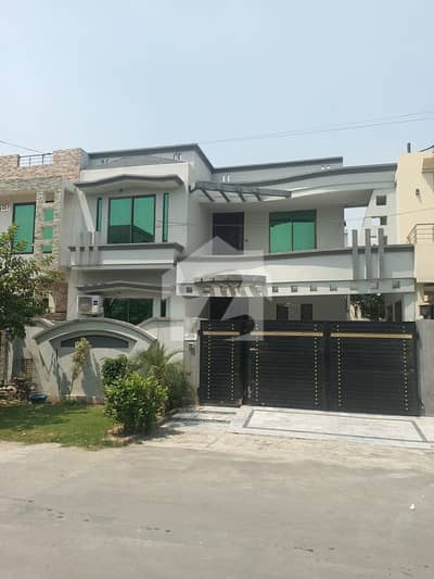 10 Marla Used House Available For Sale In Dc Colony Gujranwala