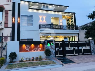 10 Marla Modern Lavish House For Sale In DC Colony Gujranwala