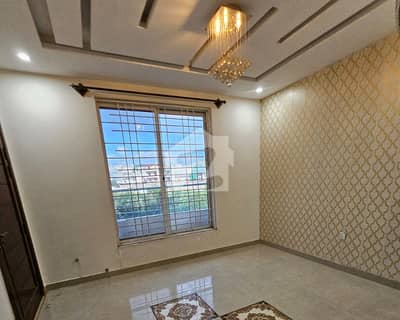 ای ۔ 11/1 ای ۔ 11,اسلام آباد میں 3 کمروں کا 10 مرلہ بالائی پورشن 1.0 لاکھ میں کرایہ پر دستیاب ہے۔