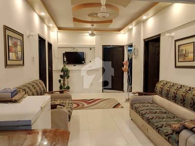 گلستانِ جوہر کراچی میں 2 کمروں کا 5 مرلہ فلیٹ 1.25 کروڑ میں برائے فروخت۔