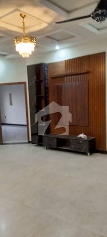 فیصل ٹاؤن - ایف ۔ 18 اسلام آباد میں 1 کنال مکان 2.9 لاکھ میں کرایہ پر دستیاب ہے۔ فیصل ٹاؤن - ایف ۔ 18 اسلام آباد میں 1 کنال مکان 2.9 لاکھ میں کرایہ پر دستیاب ہے۔