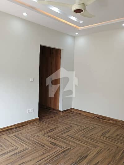 MODERATE BRAND NEW FULL KANAL HOUSE FOR RENT