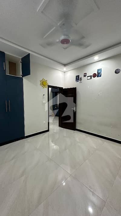 Upper Portion For Rent