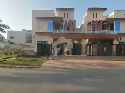 سٹی ہاؤسنگ ۔ بلاک سی سٹی ہاؤسنگ فیز 1,سٹی ہاؤسنگ,ملتان میں 5 کمروں کا 10 مرلہ مکان 2.1 کروڑ میں برائے فروخت۔ سٹی ہاؤسنگ ۔ بلاک سی سٹی ہاؤسنگ فیز 1,سٹی ہاؤسنگ,ملتان میں 5 کمروں کا 10 مرلہ مکان 2.1 کروڑ میں برائے فروخت۔