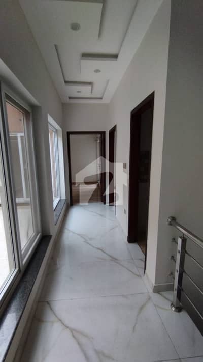 10 Marla Uppar Portion For Rent 10 Marla Uppar Portion For Rent