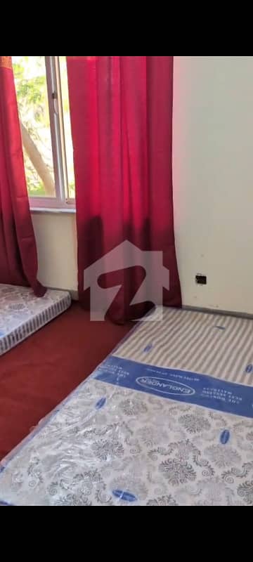 I-8 /1 Room Available For Rent Only For Females