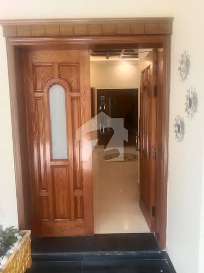 1 Kanal House For Sale