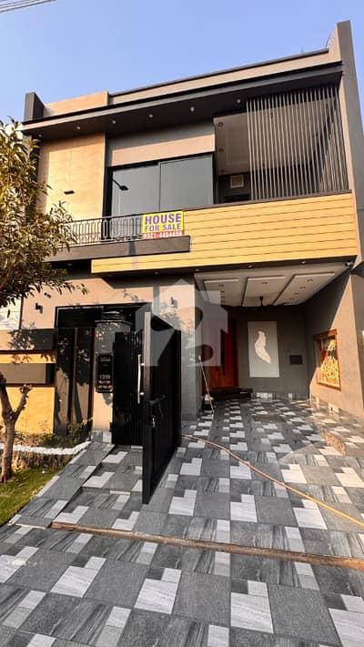5 Marla Brand New House Are Available For Sale