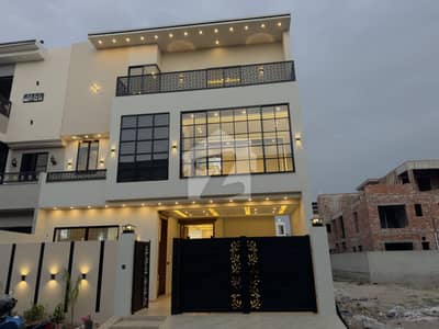 7.5 Marla Modern House For Sale In Buch Villas Multan