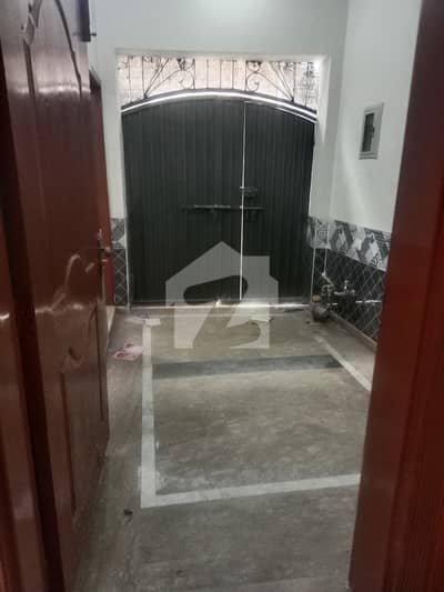 شیرشاہ کالونی - راؤنڈ روڈ لاہور میں 3 کمروں کا 3 مرلہ مکان 1.15 کروڑ میں برائے فروخت۔