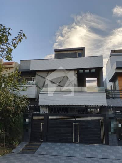 10 Marla House For Sale In Paragon City Lahore