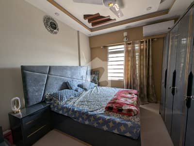 Get This Amazing Prime Location 1300 Square Feet Flat Available In Parsi Colony