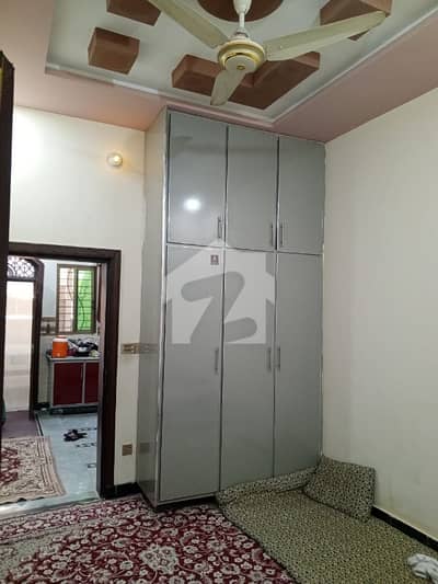 نواز کالونی راولپنڈی میں 6 کمروں کا 4 مرلہ مکان 1.65 کروڑ میں برائے فروخت۔