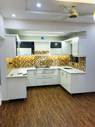 LUXURY 2 BEDROOM APARTMENT FOR SALE IN BUKHARI COMMERCIAL PRIME LOCATION