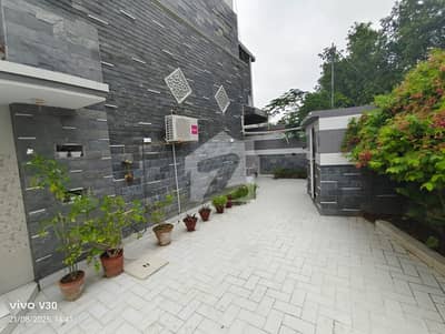 *Bungalow For Sale* 1,100 yards Phase 5 Zamzama streets Near NHS and Zamzama Boulevard