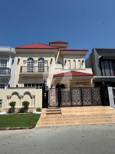 10 Marla House For Sale In Paragon City Lahore