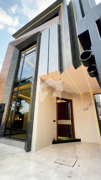 3 Bed Room Apartment Available For Sale