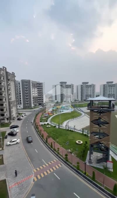 Facig Lak 3 Bed Room Apartment Available For Sale In Askari 11 Lahore