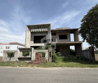 1 Kanal Grey Structure House Prime Location Available for Sale .