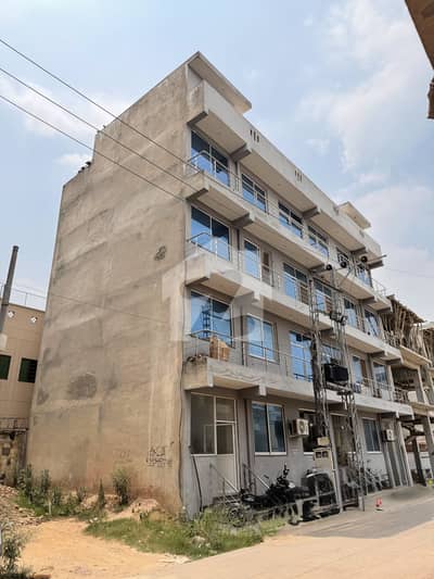 Good Location 8 Marla Plaza For Immediate Sale