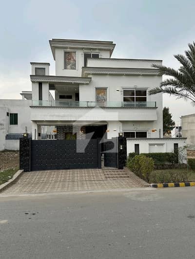 Prime Location House Of 10 Marla For sale In Citi Housing Society