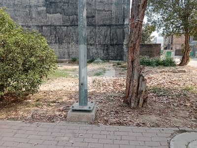 Corner Plot For Sale