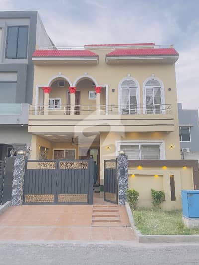 Prime Location House For sale In Rs. 18000000