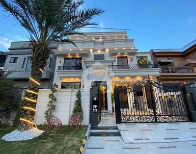 Prime Location House Of 10 Marla In Citi Housing Society For sale