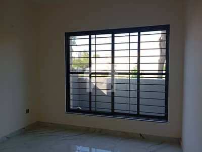 M BLOCK, 10 MARLA UPPER PORTION AVAILABLE FOR RENT