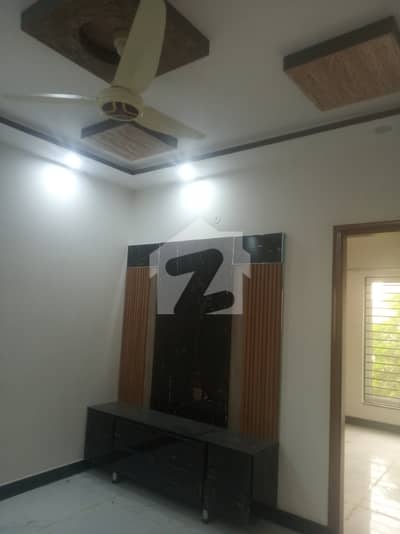 5 MARLA HOUSE AVAILABLE FOR RENT