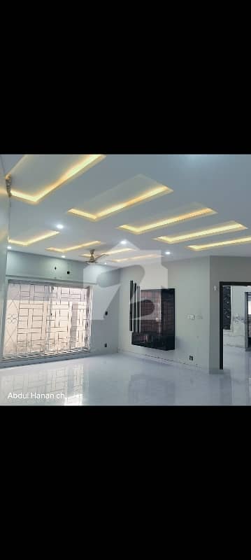 Centrally Located Portion In Bahria Town Phase 8 - Umer Block Is Available For Rent