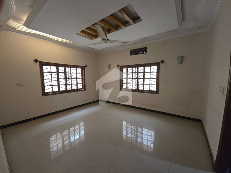 WELL MAINTAINED HOUSE NEAR BAITUSSALAM MASJID WELL MAINTAINED HOUSE NEAR BAITUSSALAM MASJID