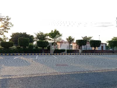 Prime Location Residential Plot 10 Marla For sale In Central Park - Block F